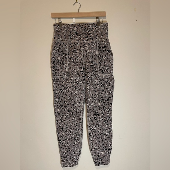 Athleta joggers - Picture 3 of 4